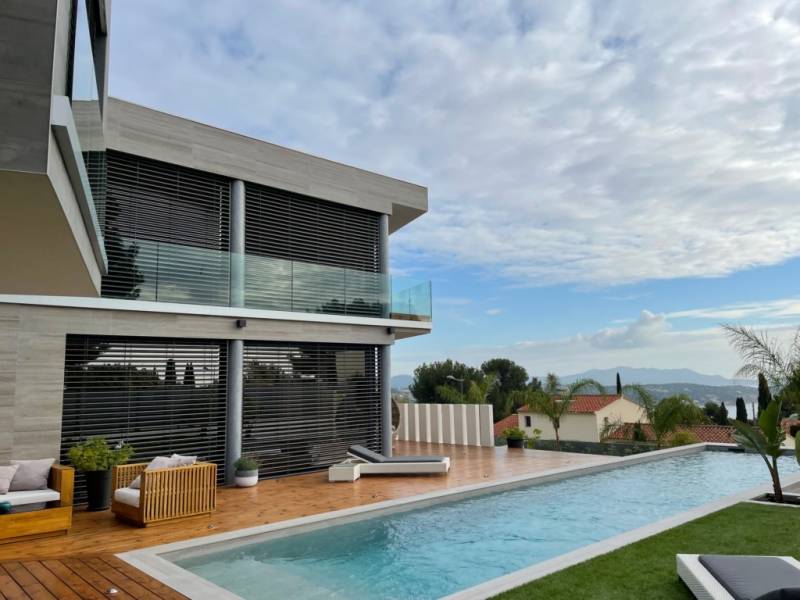 tarif pose brise soleil aluminium à Bandol 83