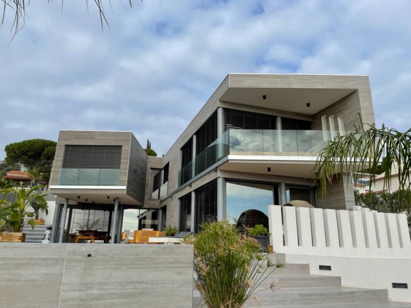 Prix brise soleil sur mesure aluminium 