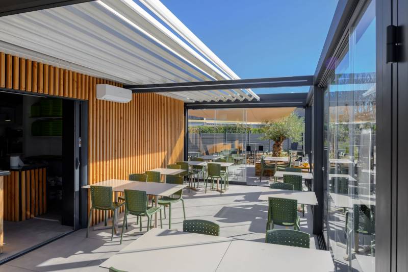 pose pergola modulable dans le var 